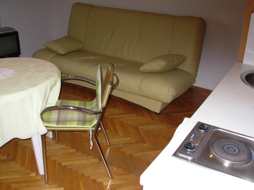 Apartment Karmen Trogir Bilik gambar